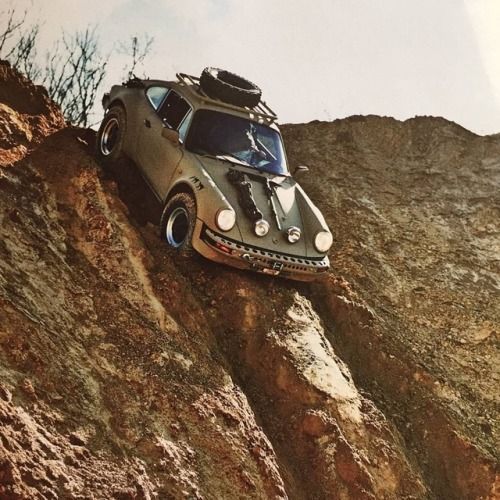 bustersfarm1's tweet photo. "Hill-Smill" #porschesafari #safari #porsche911 #classicporsche #porsche #hillclimb #porscherally #classic911 https://t.co/oSDAcM2tnC
