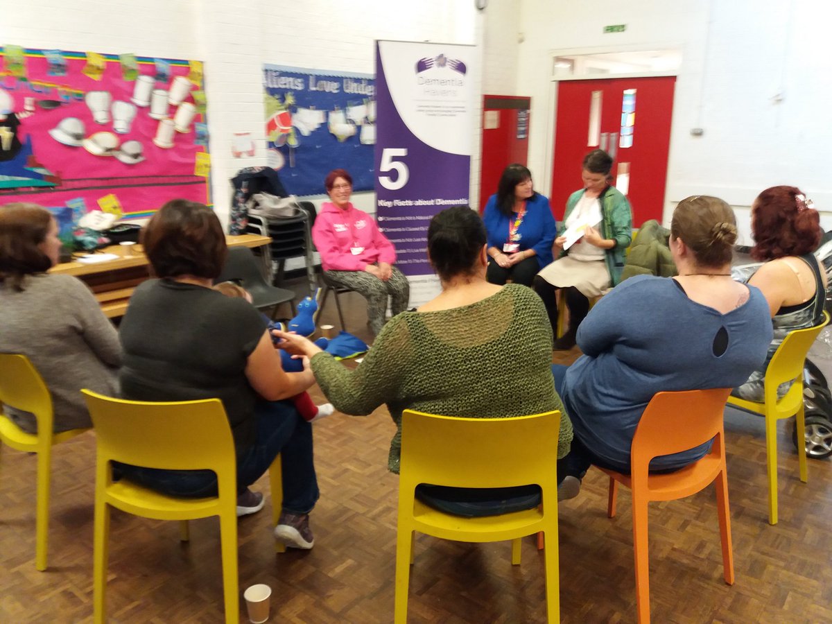 Great morning at st John's for #WorldAlzheimersDay. Kicked off with a wonderful dementia play and ended with a great chat with parents about dementia , #dementiafriends and the @mralzheimers school campaign. <a href="/InSalford/">DoingStuff</a> <a href="/AgeukDSS/">Dementia Support</a> <a href="/AgeUKSalford/">Age UK Salford and Trafford</a>