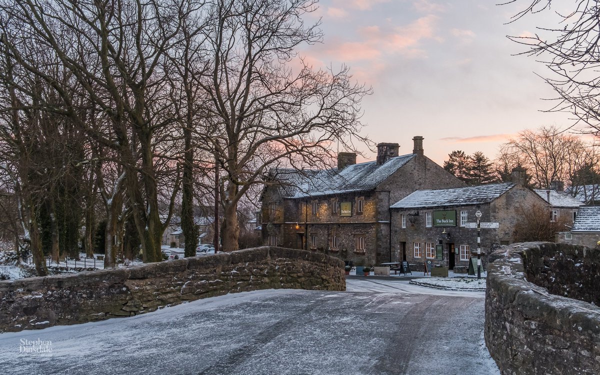 SPDPhotography's tweet image. I would 💛 a #Friday retweet for 4 of my fave pics 👍📷 #yorkshire #uk #art #photo #FridayFeeling #StormHour #weather #clouds #photography #saltaire #drone #malham #Bradford