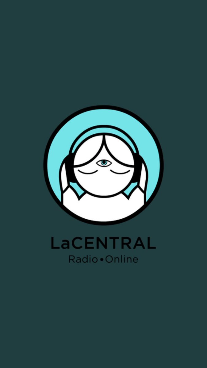 radio_lacentral's tweet photo. Esta plataforma la hacemos 9 mujeres que vimos en la radio un medio comunitario y una oportunidad de crear, reivindicar, revelarse y aportar a construir un país mejor. Nadie dijo que era fácil pero acá estamos. Feliz día de la radio 📻 en especial a este equipo. https://t.co/824oPLt13x