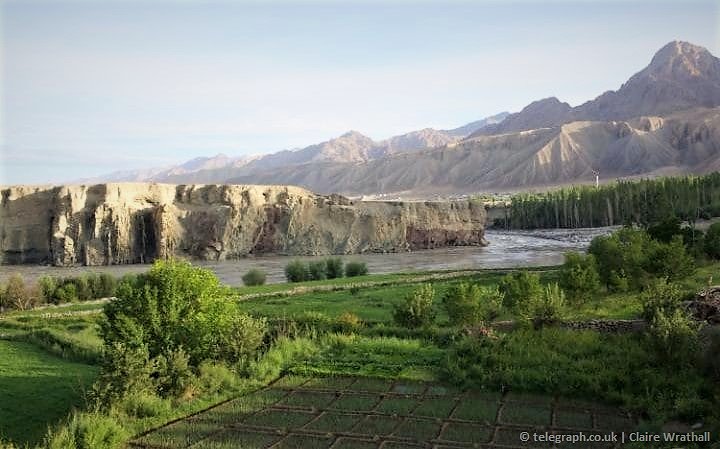 LuxTravelHotels's tweet photo. Exclusive Hideaway Hotel near the #Himalayas - https://t.co/w4JXpeGQoO #Luxury #Travel https://t.co/j03VnTGEls