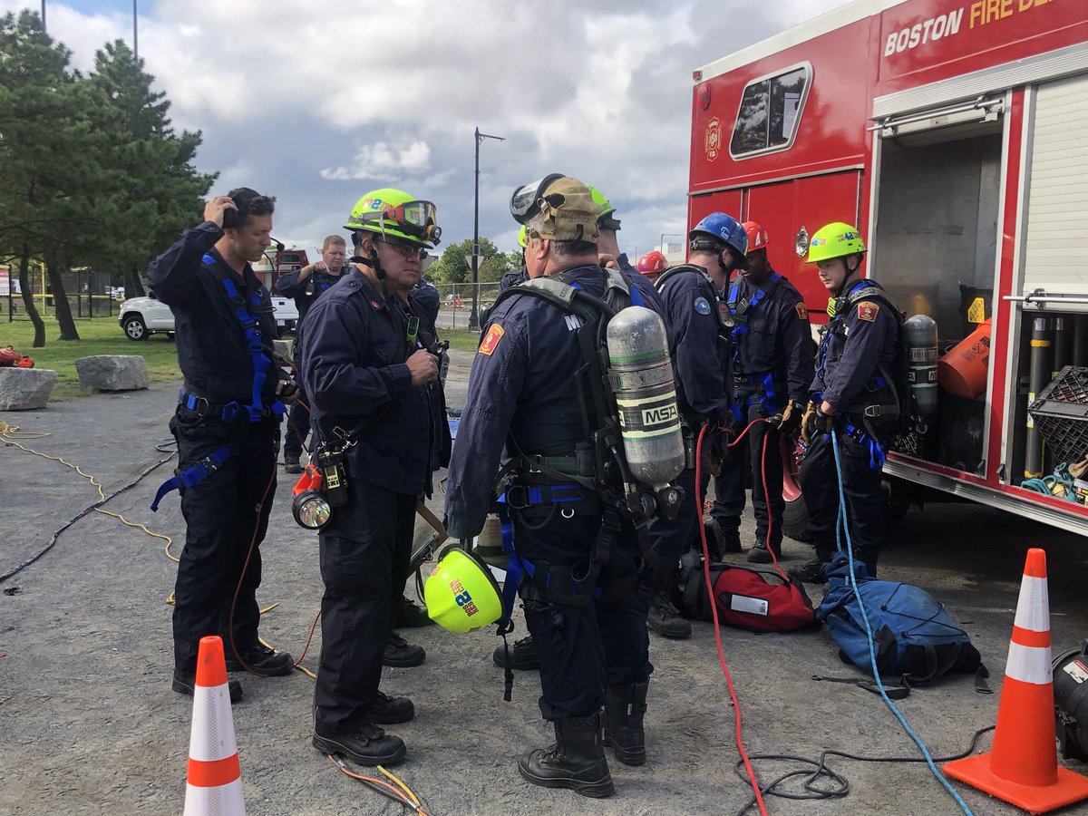 BostonFireTR's tweet image. Confine Space