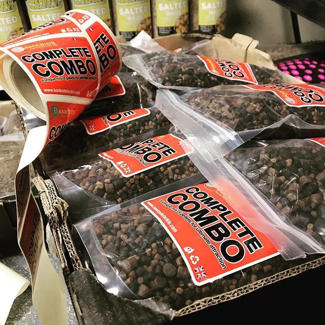 Big delivery of Bankside pellet mixes in today. Now to start putting the stickers on 😃. #completecombo #minimass #pelletmixes #banksidetackle #poweredbyfishing
