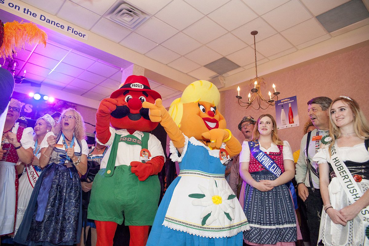 KW_Oktoberfest's tweet image. Sunday, Oct 7th the kids can get in the Oktoberfest fun with Family Day at @SchwabenClub offering great games, activities and everything you've come to expect from an authentic German festhalle! oktoberfest.ca/Festhallen/Sch…