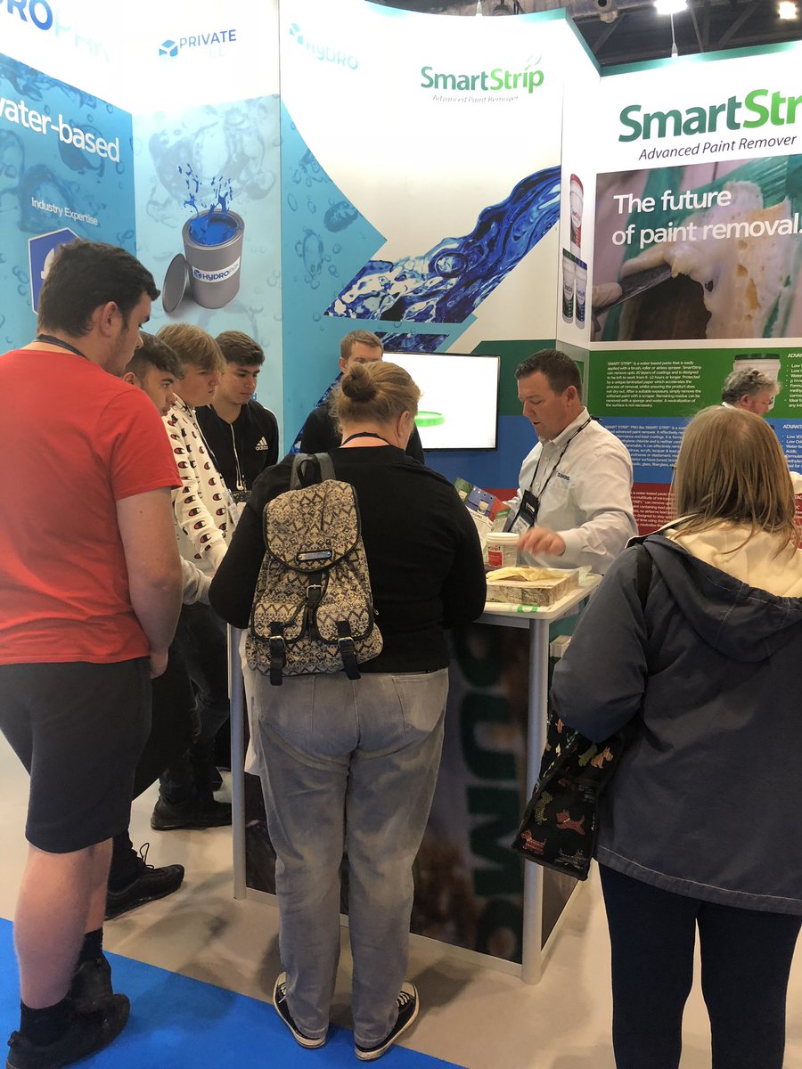 hydropak's tweet image. A busy day of demonstrations at #HBRShow18. Looking for expert paint removal advice? Visit stand J164. #renovation #homebuild #paintremoval