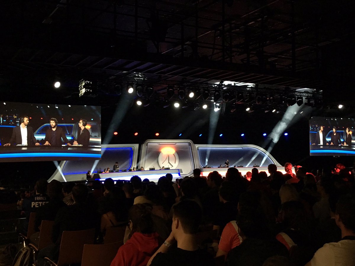 Doc_Noki's tweet photo. On l’a enfin cette World Cup @OverwatchFR à Paris FFS 🔥 

Encore bravo à toute la communauté OW FR : le public @avecle6 , tout le talent pool de cast fr @OgamingOW ... énorme kiff. 

Plein de belles choses à venir #OGMC https://t.co/KaR9sBCAKp