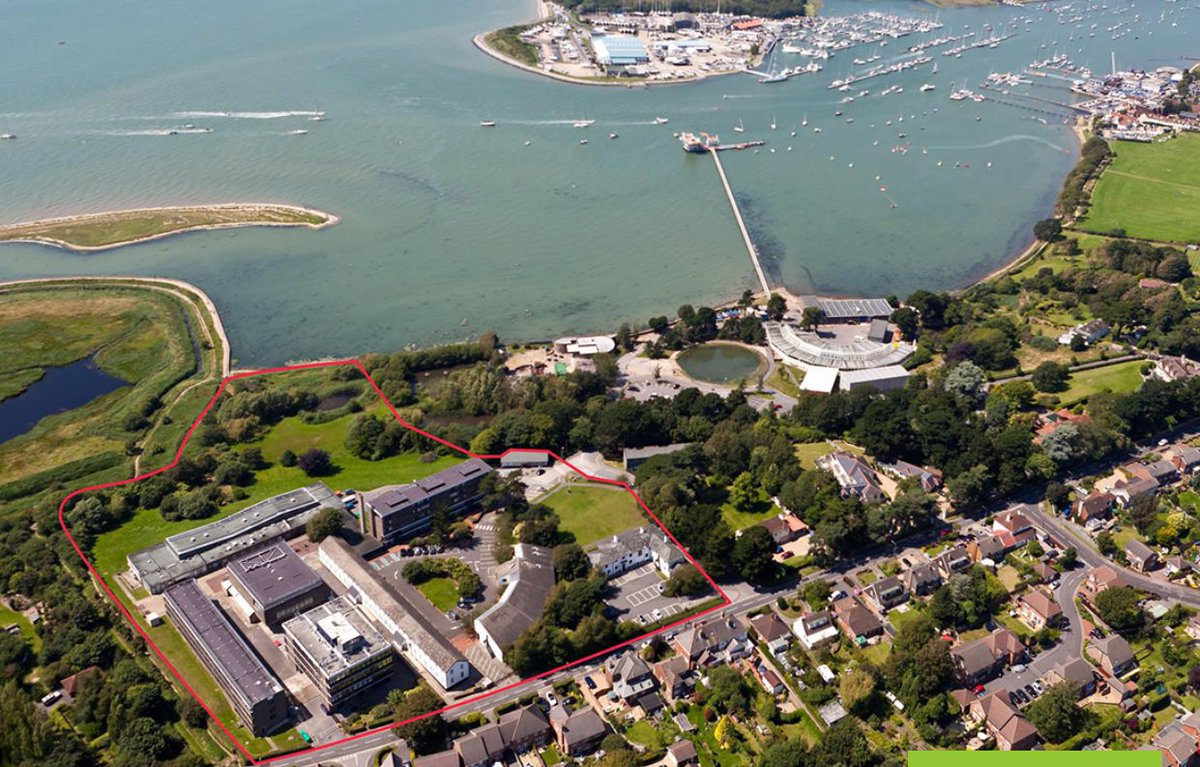 RealestCommProp's tweet photo. For Sale: Prime Development Site with Water Frontage. Former University Campus with panoramic views of River Hamble and Southampton Water. Suitable for a range of uses (subject to planning). For more info visit https://t.co/GeWF9UeJbg #commercialproperty https://t.co/HIcn7N1gxs