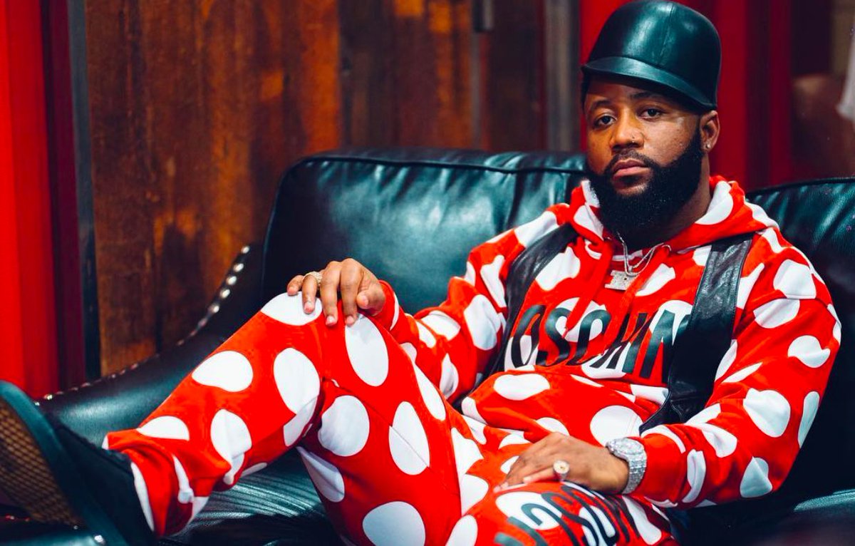 Zalebs's tweet photo. Cassper Nyovest feels that AKA is provoking him https://t.co/UYgw2L4Ynv https://t.co/79TGI44ruY