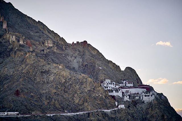 photo_by_FA's tweet photo. #ontheway #Tibet
.
.
.
.
.
 #naturephoto #main_vision #landscape_captures #awesome_earthpix #natureaddict #rsa_rural #awesomeearth #nature_wizards #gottalove_a_ #allnatureshots #instanaturelover #earth_deluxe #instapassport #aroundtheworldpix #ig_masterp… https://t.co/fiYb72L8lj https://t.co/sR8zGzb5Lc