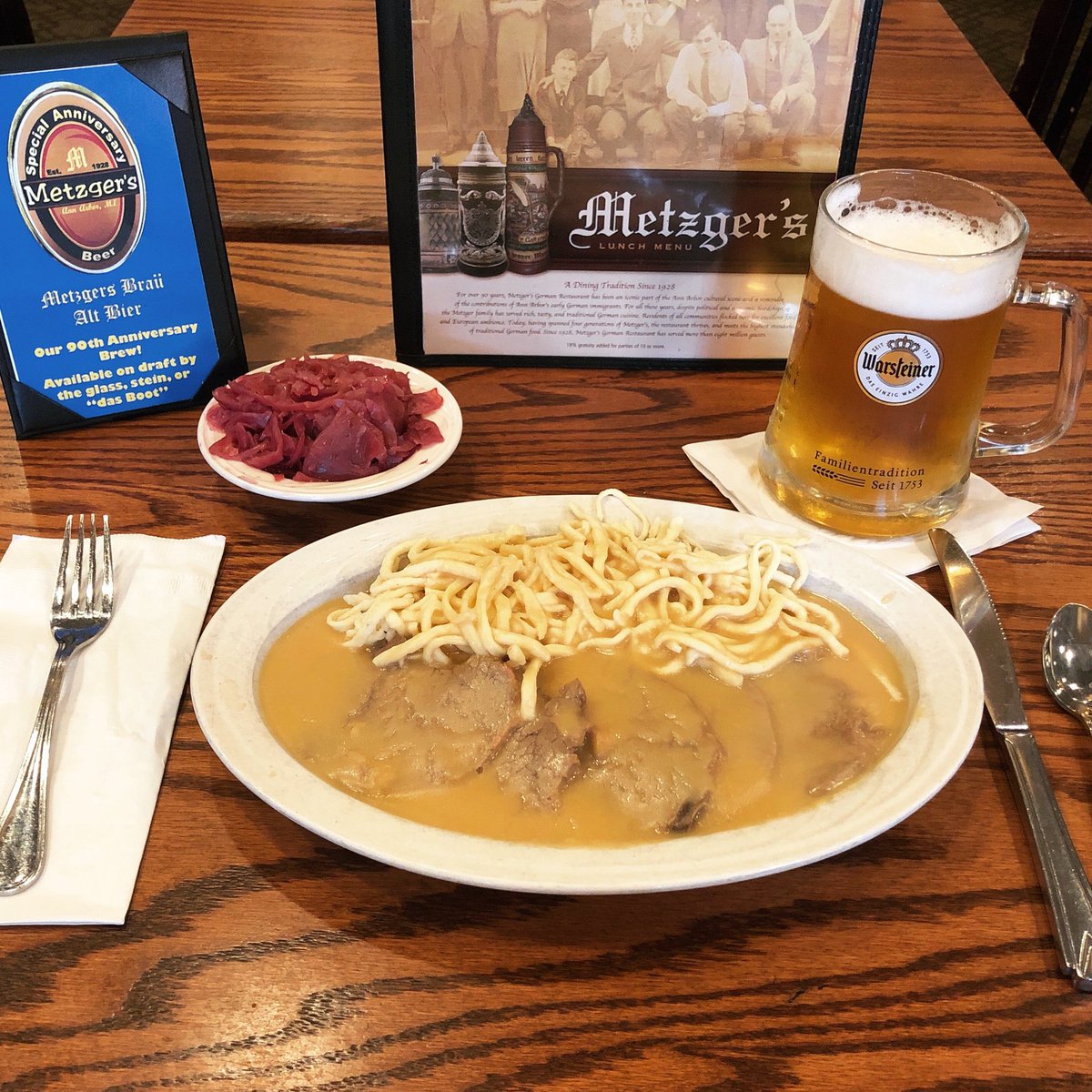 Grab a stein! 🍺🍻
We are celebrating Oktoberfest with an authentic German restaurant that has been around for 90 years! We Dine in the D at Metzger’s in Ann Arbor, today at 10am on <a href="/4liveinthed/">Live in the D</a>! 
🍻🍻🍻🍻
#beer #oktoberfest #germanfood #saurbraten #liveinthed #dineinthed