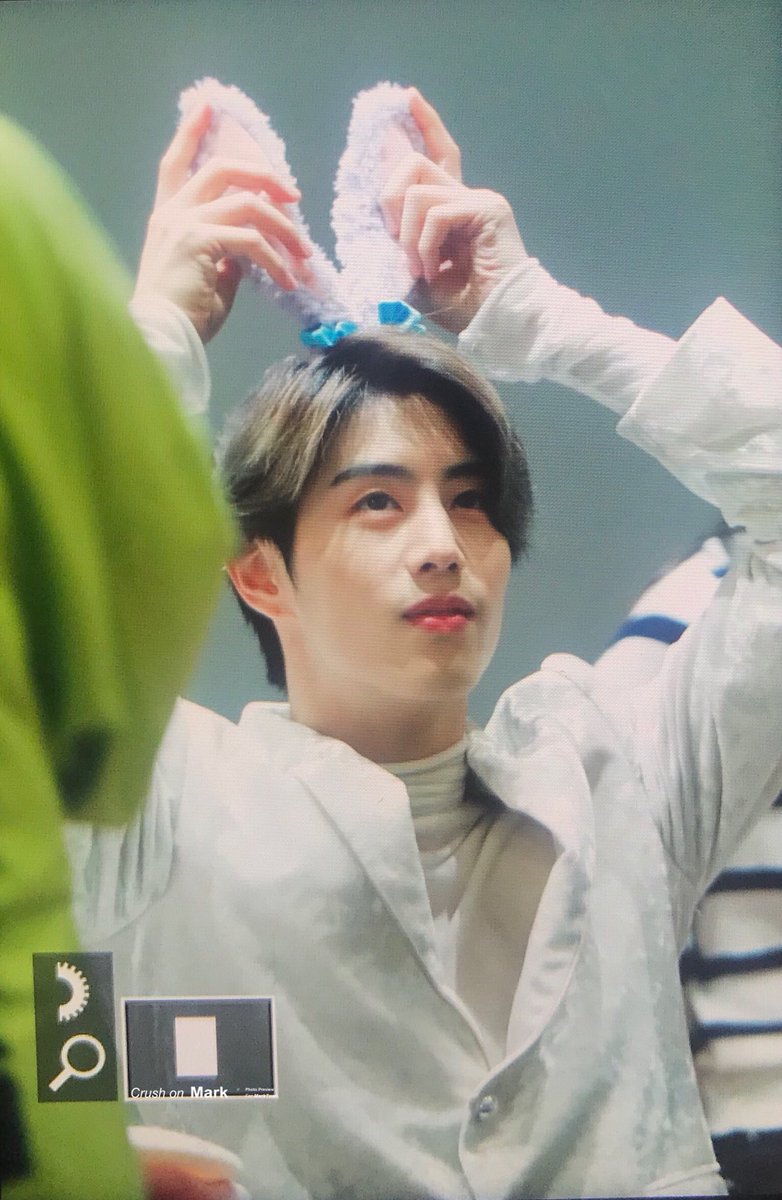 MarkTuanPT's tweet photo. [Info] Yeongdangpo fansign https://t.co/4xZk89zBc2