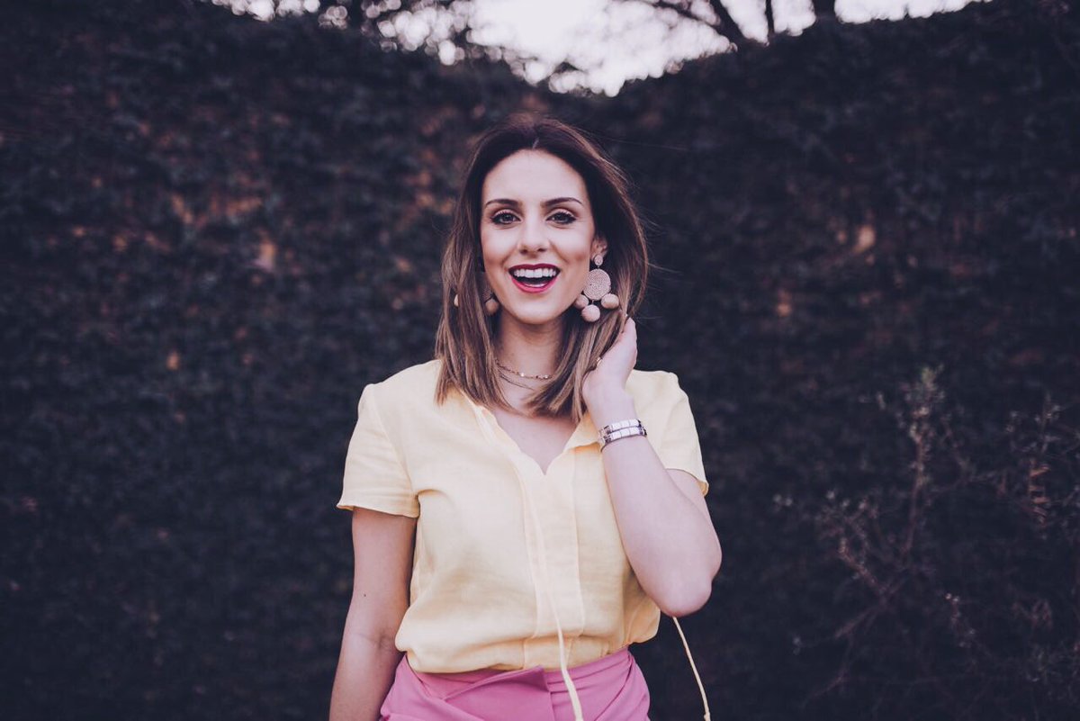 janicronje_sa's tweet image. Walking into this long weekend with hair on fleek thanks to @WellaSP_SA #EnergyCode #FleekingFriday
#SystemProfessionalEnergyCode
#SystemProfessionalSA #LuxuryHairCare #HairTreatment #HairCare
👑 @TammyTaylorSA  @MrsSAPageant #TammyTaylorMrssa18 #CrownOfVirtue #ModernWomen