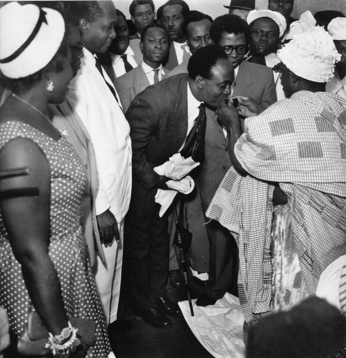 On today’s Founder’s Day, we invite you for our last exhibition, a very unique one! Join us at 6pm at <a href="/Gallery1957/">Gallery1957</a> for “Life According to James Barnor. 
More info at nukufestival.com/exhibitions/li… #NukuFestival (Photo by James Barnor, July 1957)