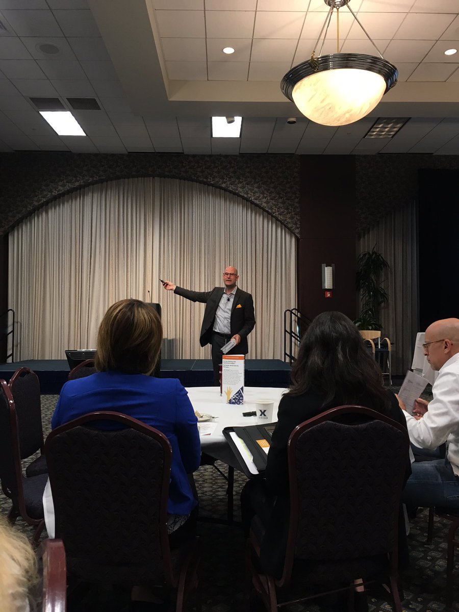 catire98's tweet image. @StanPhelpsPG on Happiness and business - and Goldfish of course #AMAIgnite #AMACincy #CustomerExperience