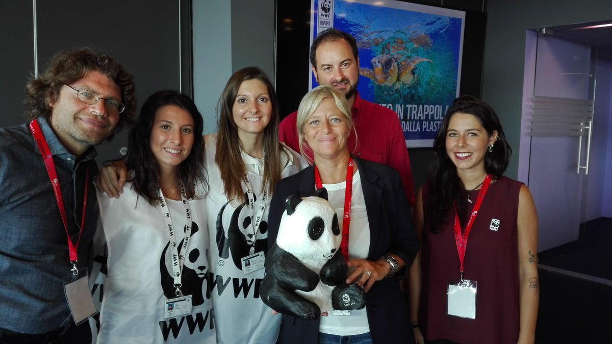 wwfsub's tweet photo. Dal @SaloneNautico di #genova il @WWFitalia con @donabianchi1 e @leodimpo per presentare ufficialmente #wwfsub il progetto del #wwf dedicato al Mondo Sommerso https://t.co/nKICyvWV4X