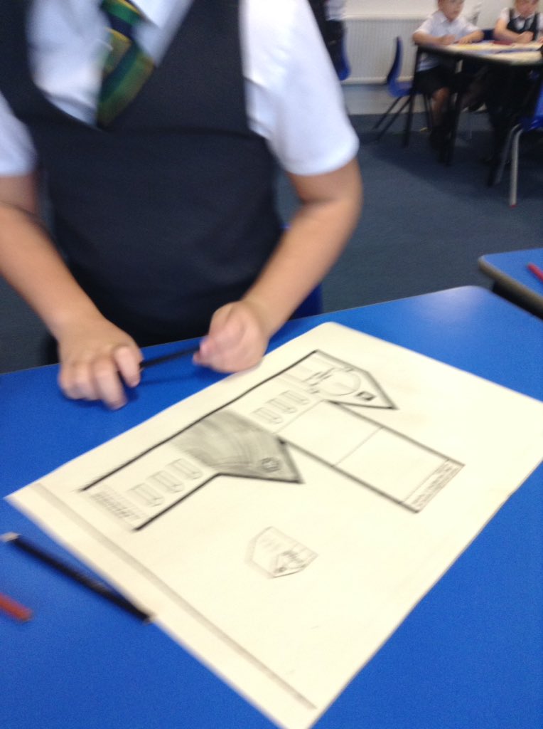MissBennett22's tweet photo. We are having lots of fun creating our own 3D churches this afternoon #shapenets ⛪️ https://t.co/gJGTaV85Qw