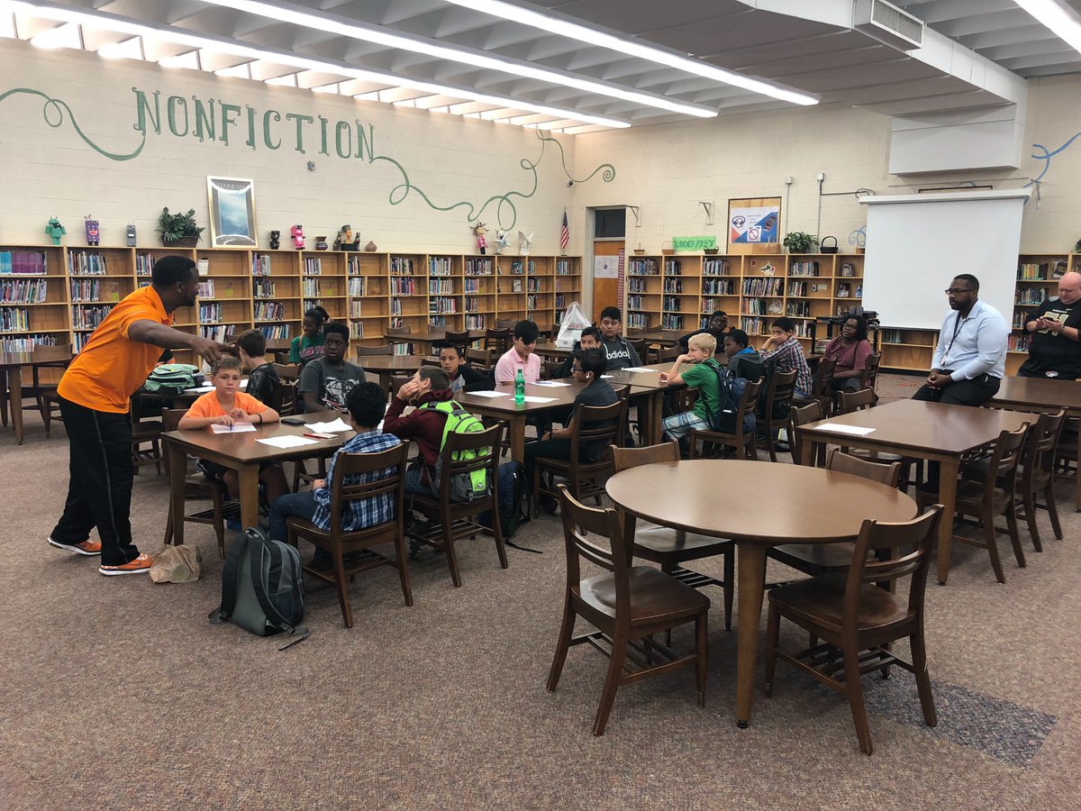 RealTalk_Vine's tweet photo. Big shout out to @SterlThePearl16 for coming to @NMSRangerPride to speak to these boys this morning. He talked about the importance of exercising our brain daily and being a leader. #ContinuingExcellence https://t.co/Z4B73dSmMV