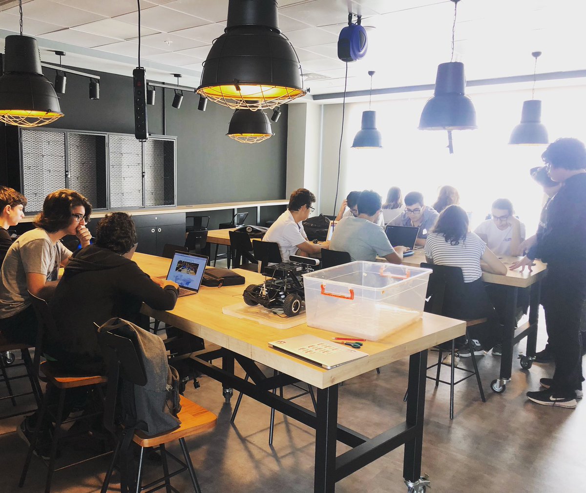 SAC_Makers's tweet photo. #SACMakers yeni döneme takım çalışmaları ile başladı. #sacamerikan #sacxzone @SAC_XZone https://t.co/zsadQ8hTHO