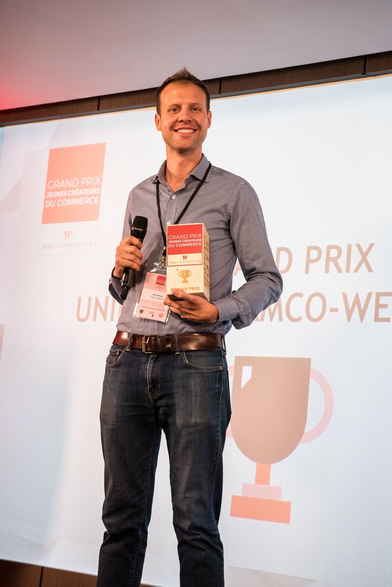 urw_group's tweet photo. .@merseaparis et #FreddysBBQ ont remporté le Grand Prix des Jeunes Créateurs du Commerce 2018 ! Revivez la soirée en images #GPJCC #retail #shopping #innovation ➡️ https://t.co/awNiat31gI https://t.co/FKZ3qvDG0a