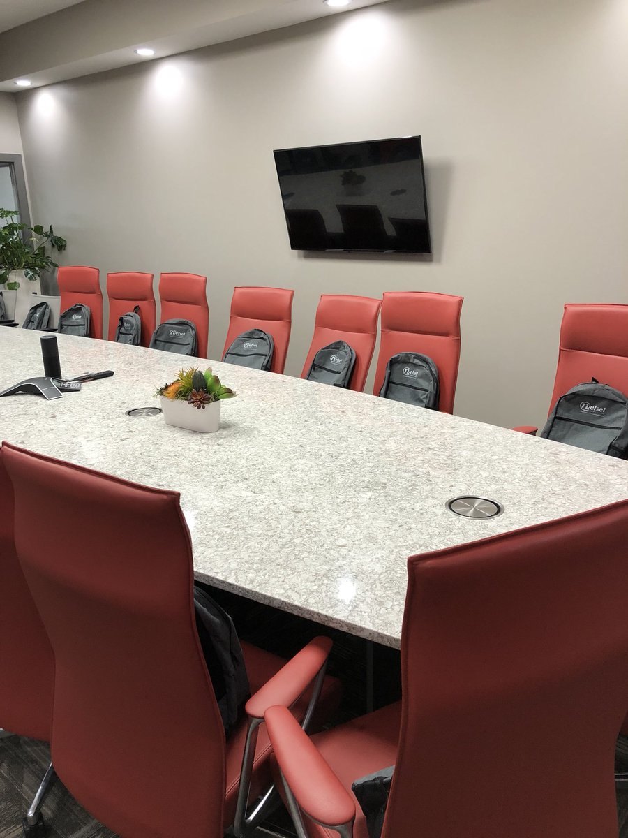 XploreBusiness's tweet photo. We’re all set up for welcoming our @netsetmb @xplornet dealers for a day of learning! #netsetconnects #AlwaysLearning #ConnectingMB https://t.co/PG1R309xWo
