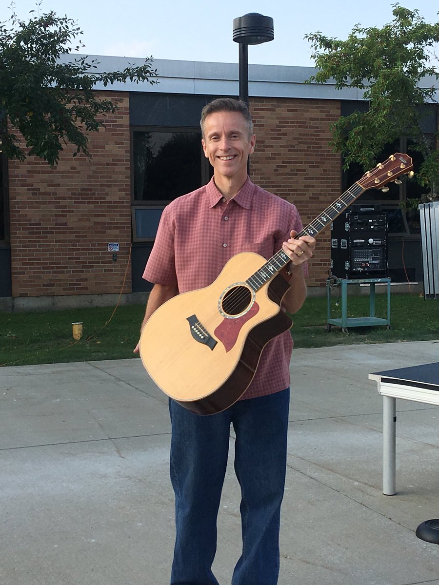 Happy birthday Country Parkway!!! Thank you Kevin McCarthy for celebrating with us ❤️<a href="/CountryPkwyWCSD/">Country Parkway</a>