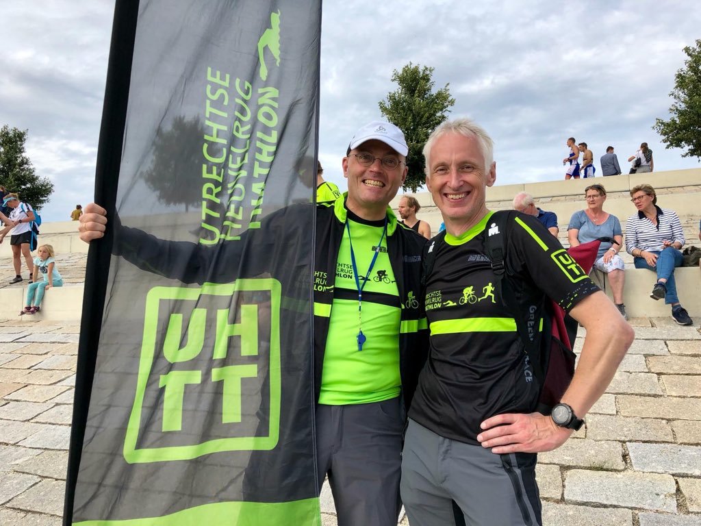 UtrHeuvelrugTri's tweet photo. Off-season stralen onze vlag & shirtjes op deze events in/rondom ons mooie @NP_UtrHeuvelrug! -->
#TheBlindRun #Doorn
@greenrace_ #Oriëntering #Soest
@SportOptimaal cross #Leusden
@FlorijnLoop #Woudenberg
@HenschotermeerG
#Driebergenloop
@PyramidDuathlon
#Paaszwemloop #Utrecht https://t.co/aYX6M8mvj4