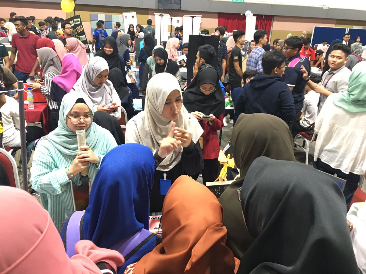 eaccUiTMT's tweet photo. Thankyou for coming to our booth yesterday 🌸 https://t.co/pracOpmMgR