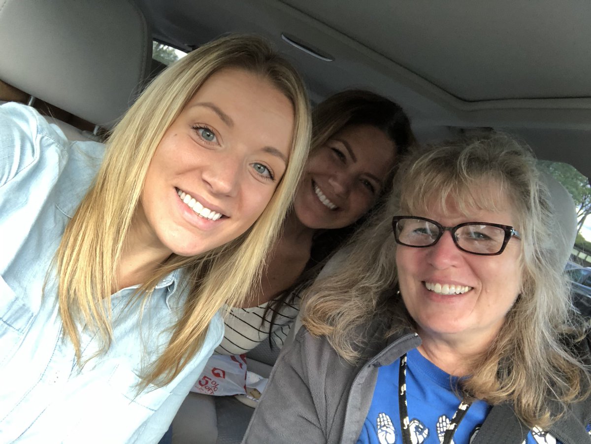 Blackwell carpooling to Innovate 54. #innovate54 #blackwellbobcats @54myers54