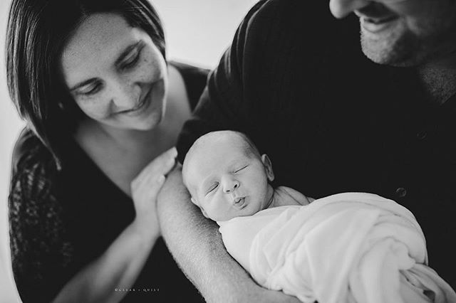 RT twitter.com/clearandquiet/… 'If kisses were stars, I'd give you the sky.' . . . #clearandquiet #newborn #newbornphotography #newbornphotographer #madisonwiphotographer #madisonmakers #linkin…