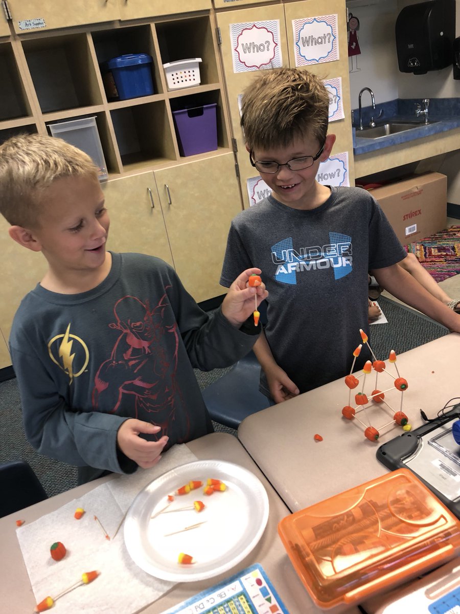 mrsperkins1st's tweet photo. PJ’s + candy corn STEM = perfect start to fall 🍂 #jbsrocks https://t.co/U5OUJYRqYW
