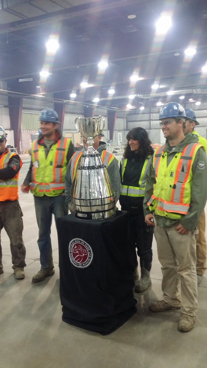 scottbuilder's tweet photo. #scottbuilder great day on the #westenner site today Grey cup is here  #cfl https://t.co/qrm0Mvr0fv