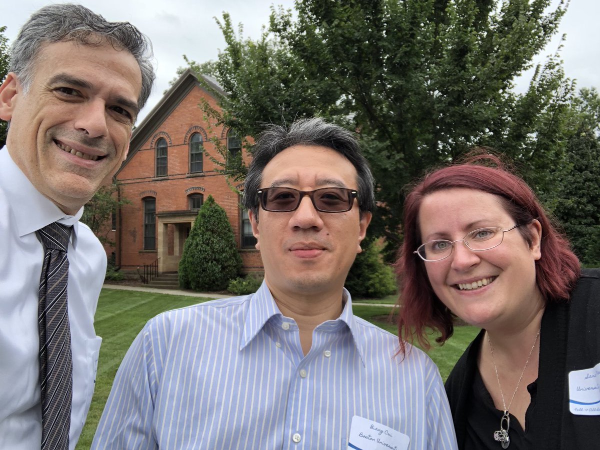 EveryWhereChem's tweet photo. As you can see, our discussion on the nature of @SustainableNano at multiple scales were quite fun! At #CSNallhands with @UIchemSEM, Qian Cui, @rjhamers, @HaynesChemLab , @ZeevRosenzweig, and many others! https://t.co/T31veDvmHM
