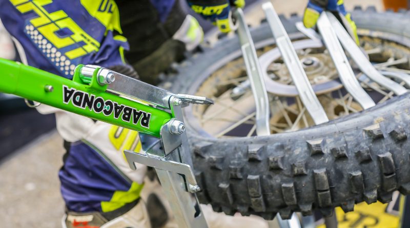 SMotos_Redes's tweet photo. SOLO 10 DESTALONADORAS RABACONDA EN ARRIENDO PARA EL SIX DAYS (AUNQUE TAMBIÉN LA PUEDES COMPRAR) --> https://t.co/18ratk1ua7
#SMotos #Moto #Pilotl #SixDays #ISDE #Enduro
Inscripciones a revista: avisaje@smotos.cl https://t.co/zgF83UvQtk