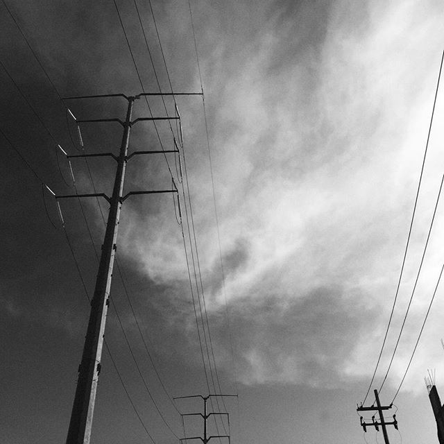#clouds #structure #cdmx #bnwphoto #bnwphotography #bnw_captures #imaginedragons #drawdragons ift.tt/2QMzNVg