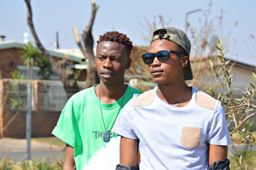 G2T_sa's tweet photo. G &amp; T ... We keeping the African Music alive https://t.co/gfFWR04LIt
