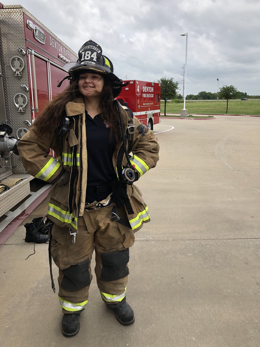 EMT_ATC's tweet image. Thank you Engine 4 and Medic 4 for letting students learn from you today! @cityofdentontx @DentonATC @ctedentonisd @dentonisd #ems #firefighting #emtstudents #DentonISDDelilvers