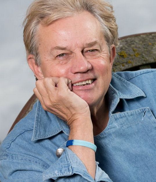 Happy 74th birthday to our friend and former SFOTR9 guest; Frazer Hines! 