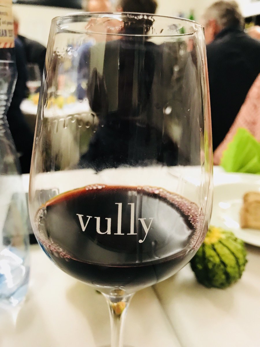 IVolken's tweet photo. Domaine de la Bourgeoisie de #Morat Elévation de Fichillien https://t.co/K6udvyb3Ds