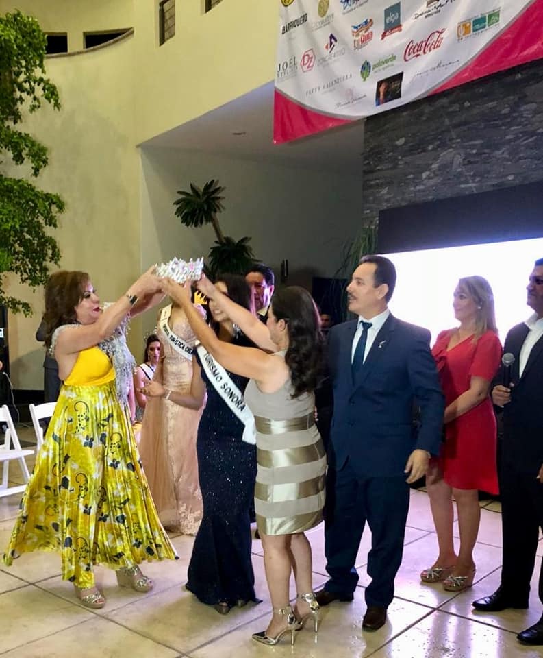 turpaloverde's tweet photo. Un gran honor coronar a la srita. MIS TURISMO 2018, agradezco las atenciones del lic. Juan Manuel de la ROCHA, a la lic. Ivonne Elena Quintero Molina, a Julio Rascon.
#MisTurismoSonora https://t.co/TejGj0CE5T