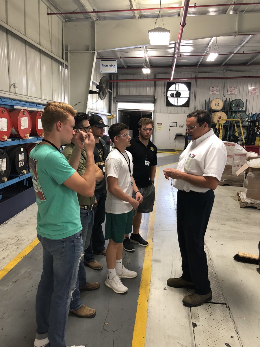 floydcoworks's tweet photo. Thanks to @Suhner_USA for allowing @FloydCCA Robotics and Engineering DE students to tour today. https://t.co/jYO48hSNDD