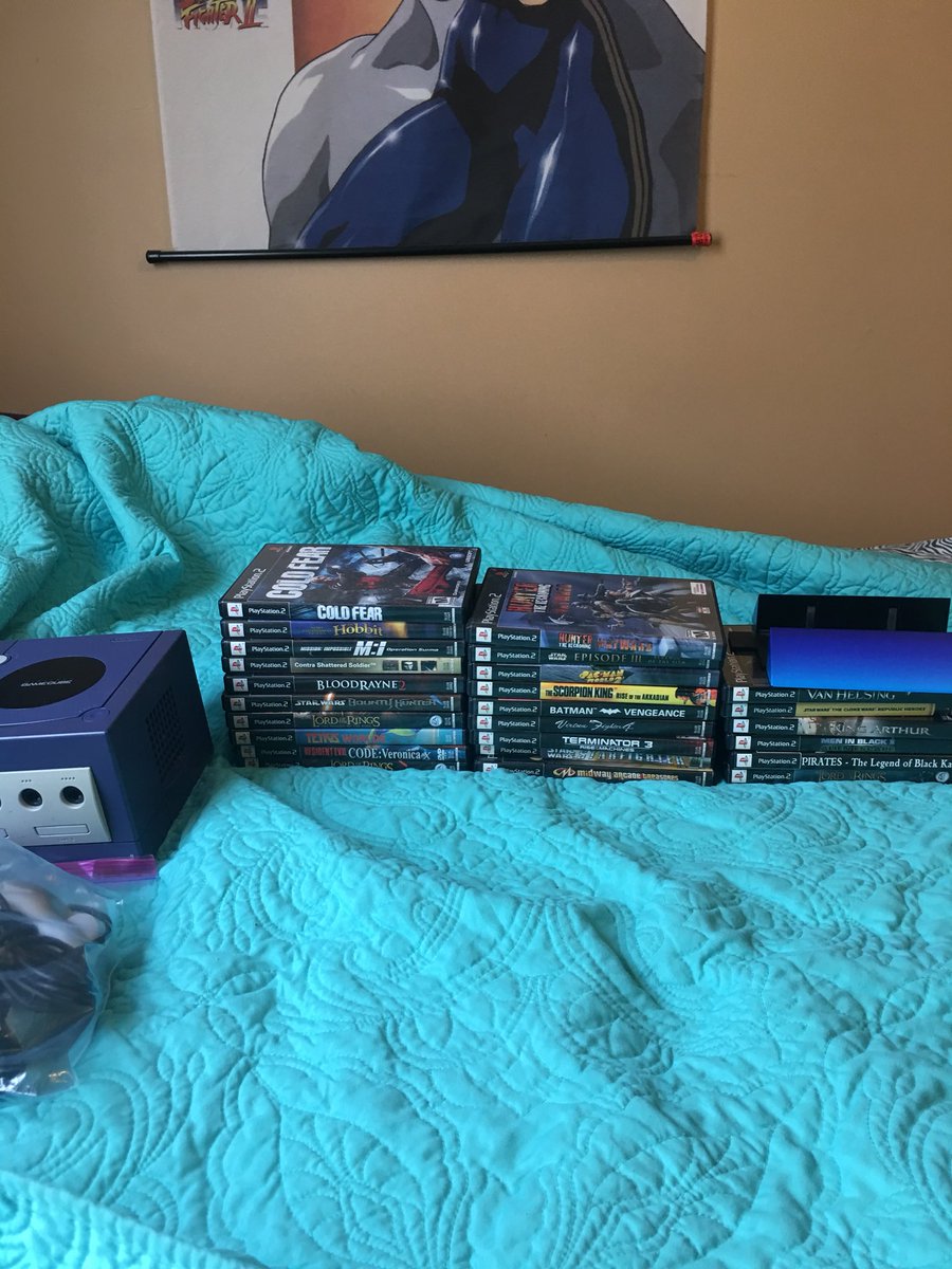 MrDtheclown's tweet photo. My video game picks ups for the day #videogamepickups #videogame #pickups https://t.co/QbyTM17BkZ