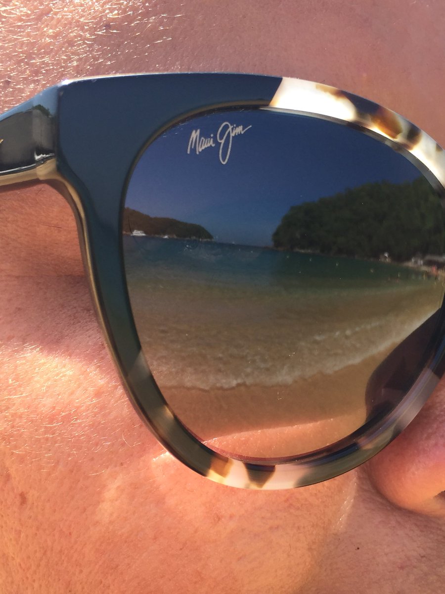 tatismon12's tweet photo. @OfficialMauiJim This is my Friday and its colours trough my #Mawui #Huatulco #Mexico https://t.co/Zw4gW3GjWh