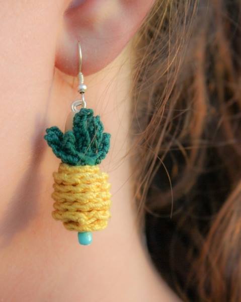 The Crochet Pineapple Pendant is a great addition to any outfit. It can be worn as earrings, on a necklace, on a bracelet or even used as a zipper pull for your favorite pouch!

Download this pattern by Winding Road Crochet on our website: … ift.tt/2Nyx585