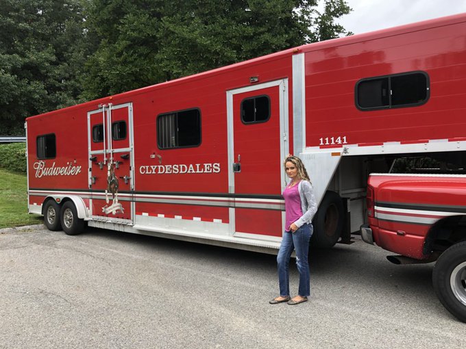 I need to steal this truck and trailer and just go steal them from the kill pen! https://t.co/Lpw32r<a href="/tag/springbreak"class="tags"><span>#springbreak</span></a>