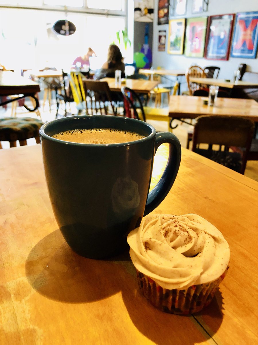 arts_southside's tweet photo. Snuggling up with #dejabrewcoffee this morning for a FTO Mexican coffee &amp; spiced cream cheese pumpkin 🎃 cupcake! Join us from 12pm-2pm with #stacygabel for our #outtolunch concert series from @LehighValleyU #tgif @WorkLifeLehigh @charterarts @LehighinTown @LehighU https://t.co/Q4w8AYxfnE