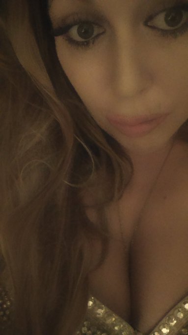 Smiling for you #tyga https://t.co/e9bdCBYt43<a href="/tag/tyga"class="tags">#tyga</a>