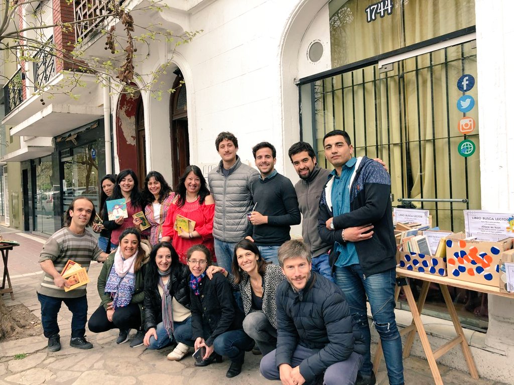 lucasgarrido93's tweet image. #Ahora cumplimos un año sembrando libros en la ciudad de Mar del Plata y Batán. #LibrosPerdidosMdP @CasadeVeinte @LBonifatti