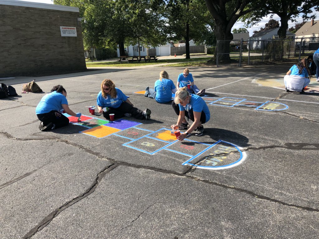 PlayworksNewEng's tweet photo. The painting is underway at the Stadium School. We can’t wait to see the new, colorful playground at the end of the day. The students and community will love it! #RecessRocksinRIwithBaRI #BlueAcrossRI https://t.co/tmTkzkTrA7