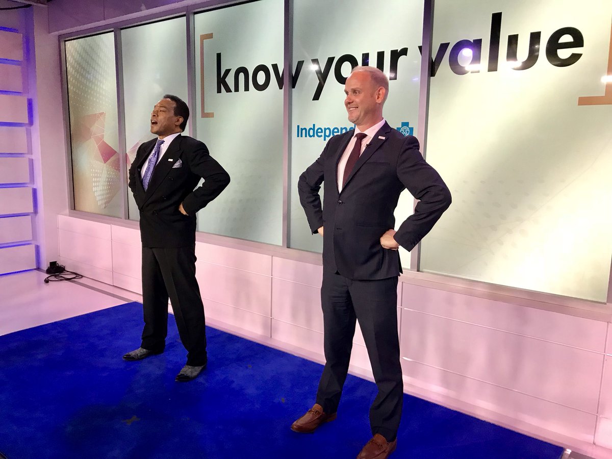 IBX's tweet photo. IBX’s Jeff Kearns and @NBCUniversal’s Val Nicholas demonstrate two confidence building poses for our #KnowYourValue participants to keep in mind for the next time they need a confidence boost! #VictoryPose #SuperPose https://t.co/qlZlcbOcvL