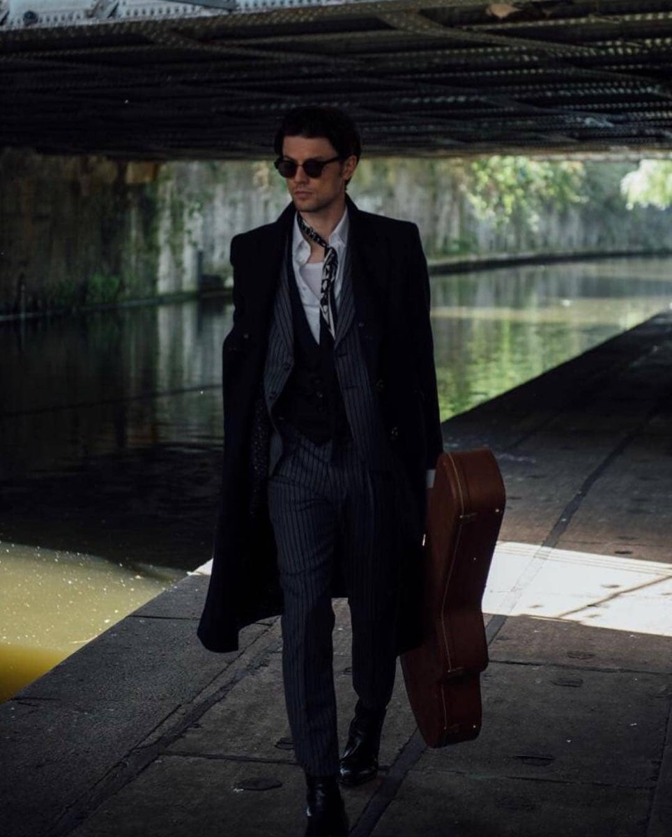 sunglassguru's tweet image. Ladies &amp;amp; Gentlemen Mr James Bay #eyerespect #eyewearstyle @EyeRespect